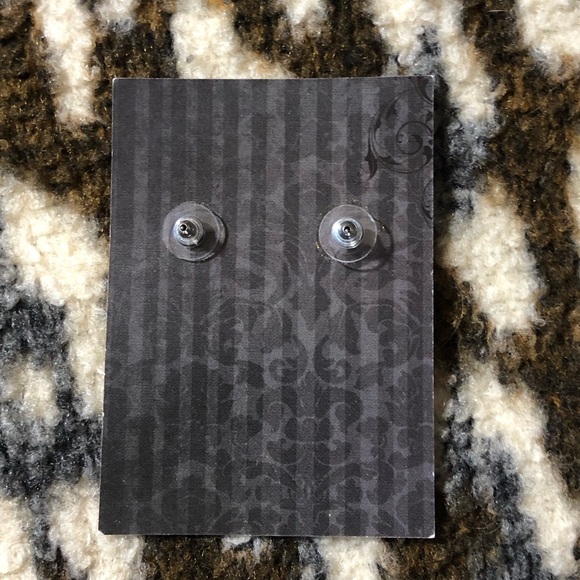 Rhinestone Cat Earrings With Dangle Tail. - Picture 5 of 6